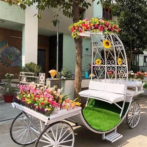 entry baggi for wedding